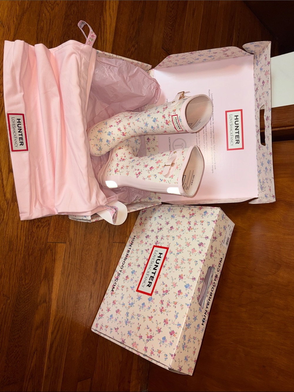 Hunter x Loveshackfancy Floral Patterned Rain Boots White, Pink, Blue - Picture 1 of 16